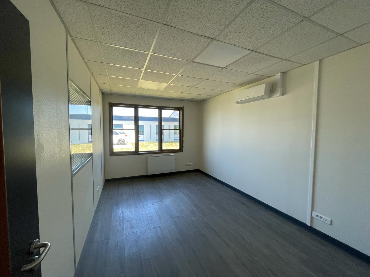 Bureau La Chapelle-Saint-Mesmin 462m² Vente bureau La Chapelle-Saint-Mesmin Loiret OVBUR2532844 5
